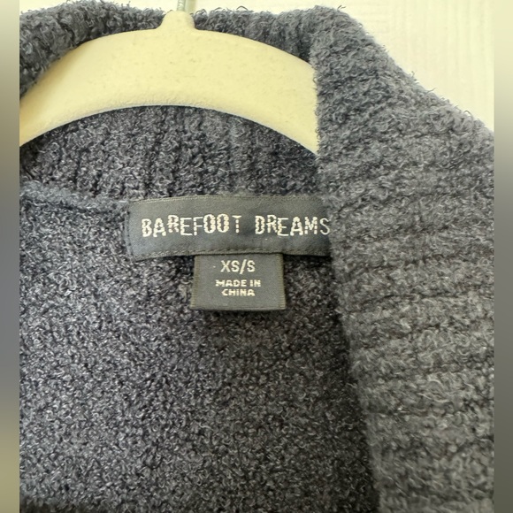 Navy blue Barefoot Dreams cocoon cardigan. - Picture 1 of 3